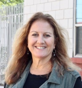 Kathi Kontras Portrait